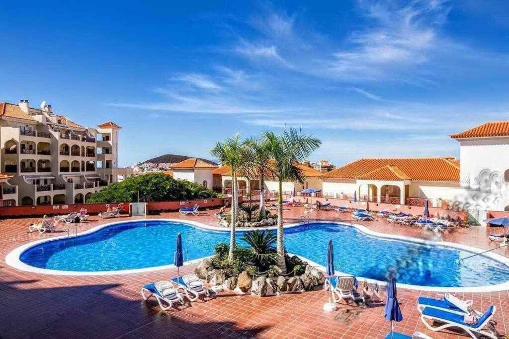 Dinastia D201 By Tenerife Rental & Sales لوس كريستيانوس المظهر الخارجي الصورة